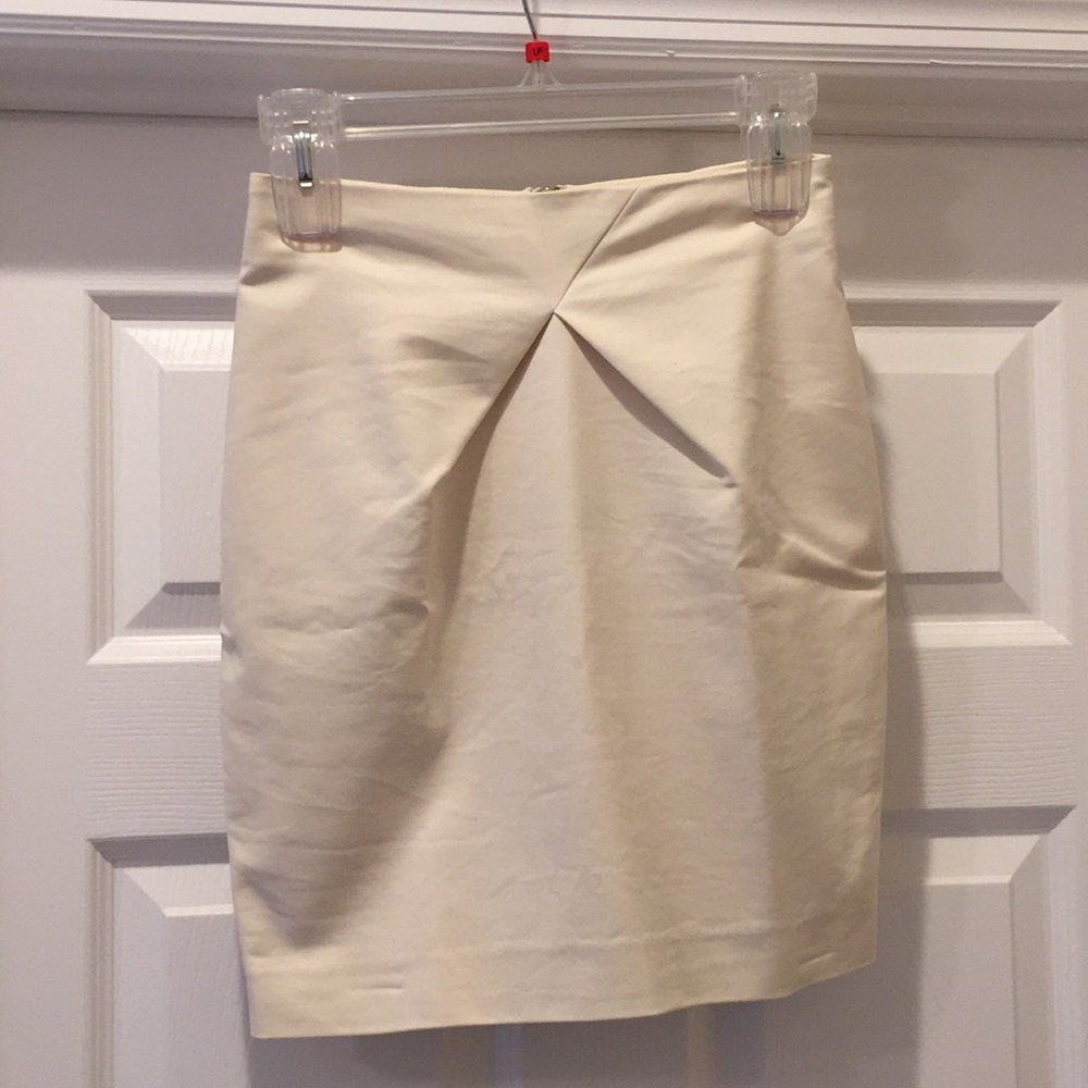 H&M pencil skirt, NWOT, size 4